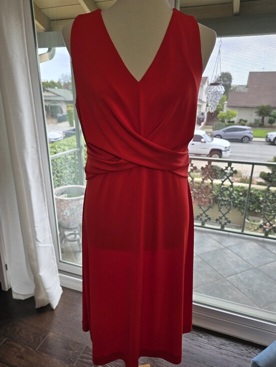 Ann Taylor Dresses & Skirts - Ann Taylor Sleeveless Red V-Neck Twist Waist Dress
